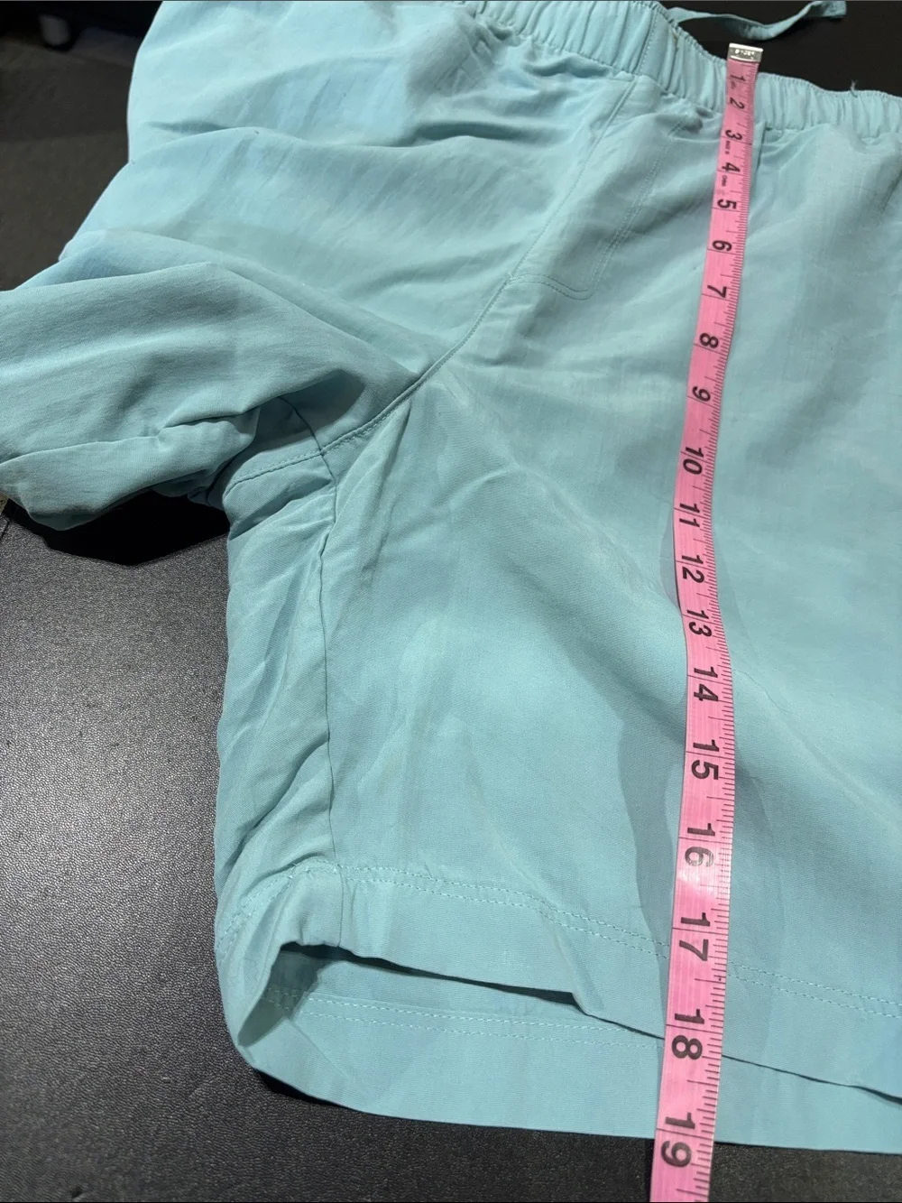 The North Face lined,water repellent elastic waist,hip pockets,zipper pocket
